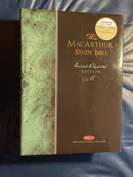 The Macarthur Study Bible: New King James Version